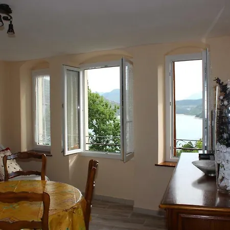 location vacances Saint-Julien-du-Verdon Exterior foto