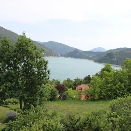 location vacances Saint-Julien-du-Verdon Exterior foto
