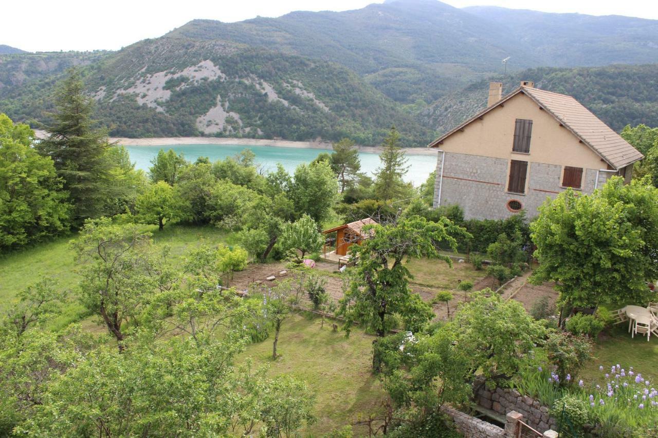 Apartment Location 5 Place Des Moulieres Saint-Julien-du-Verdon