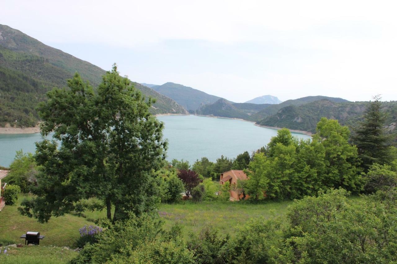 Location 5 Place Des Moulieres Saint-Julien-du-Verdon